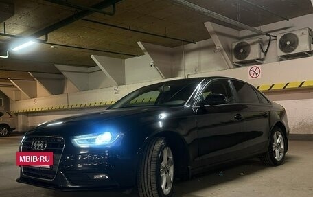Audi A4, 2012 год, 1 099 000 рублей, 2 фотография