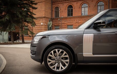 Land Rover Range Rover IV рестайлинг, 2019 год, 7 800 000 рублей, 6 фотография
