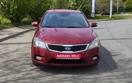 KIA cee'd I рестайлинг, 2010 год, 750 000 рублей, 4 фотография