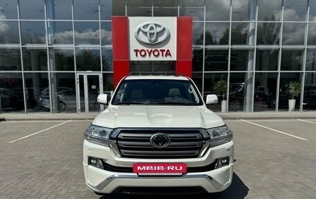 Toyota Land Cruiser 200, 2019 год, 7 500 000 рублей, 2 фотография