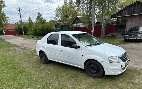 Renault Logan I, 2015 год, 235 000 рублей, 3 фотография