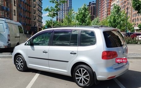 Volkswagen Touran III, 2011 год, 1 100 000 рублей, 6 фотография