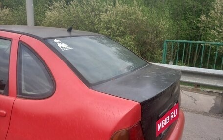 Volkswagen Polo III рестайлинг, 1998 год, 160 000 рублей, 2 фотография