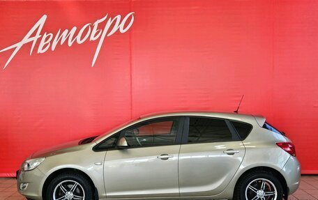 Opel Astra J, 2011 год, 825 000 рублей, 2 фотография