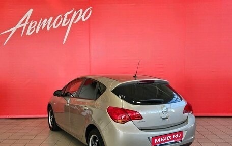 Opel Astra J, 2011 год, 825 000 рублей, 3 фотография