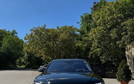 Audi A8, 2022 год, 14 300 000 рублей, 2 фотография