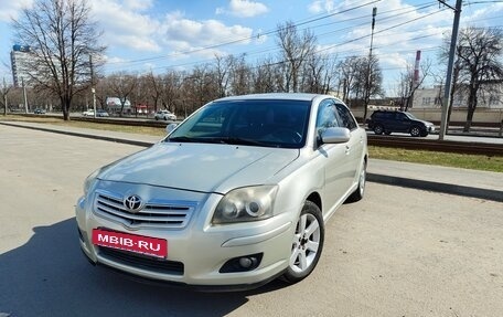 Toyota Avensis III рестайлинг, 2007 год, 600 000 рублей, 2 фотография