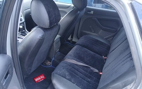 Ford Focus II рестайлинг, 2005 год, 500 000 рублей, 3 фотография