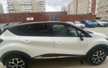 Renault Kaptur I рестайлинг, 2017 год, 1 660 000 рублей, 2 фотография