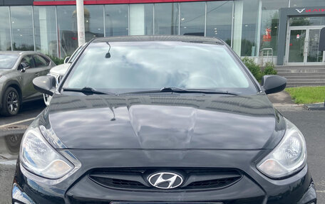 Hyundai Solaris II рестайлинг, 2013 год, 728 000 рублей, 3 фотография