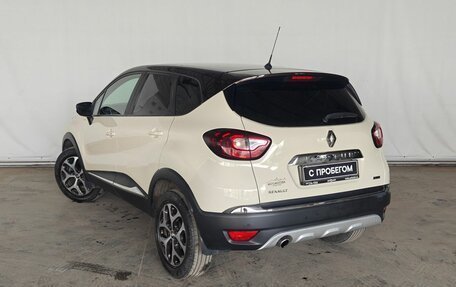 Renault Kaptur I рестайлинг, 2018 год, 1 650 000 рублей, 4 фотография
