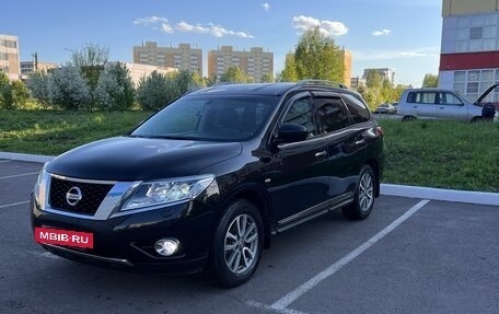 Nissan Pathfinder, 2015 год, 2 700 000 рублей, 2 фотография