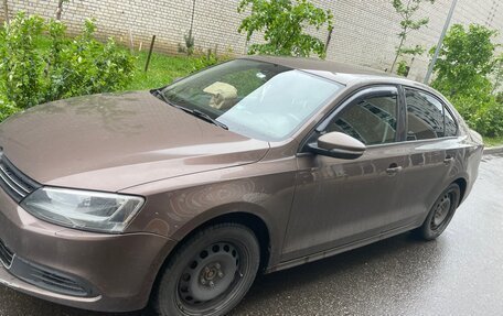 Volkswagen Jetta VI, 2012 год, 830 000 рублей, 2 фотография