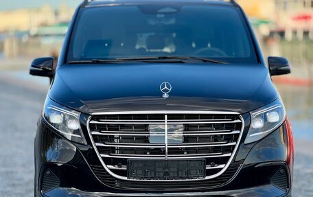 Mercedes-Benz V-Класс, 2025 год, 13 880 000 рублей, 2 фотография