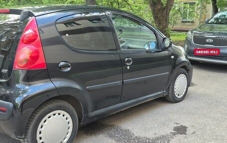 Peugeot 107 I рестайлинг, 2011 год, 335 000 рублей, 3 фотография
