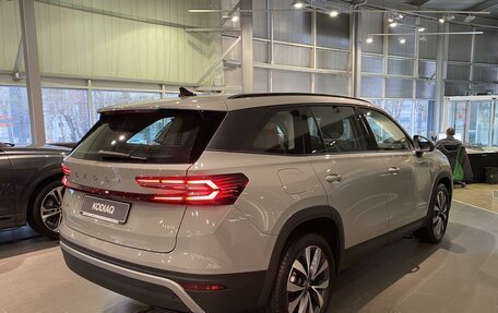 Skoda Kodiaq, 2025 год, 5 590 000 рублей, 5 фотография