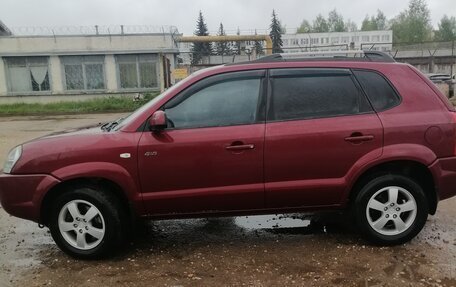 Hyundai Tucson III, 2008 год, 1 000 000 рублей, 2 фотография