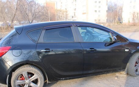 Opel Astra J, 2011 год, 580 000 рублей, 3 фотография