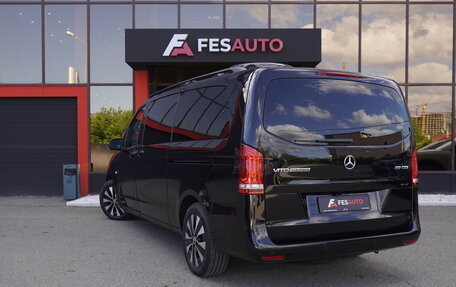 Mercedes-Benz Vito, 2021 год, 7 990 000 рублей, 3 фотография