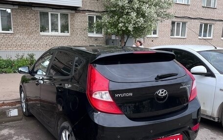 Hyundai Solaris II рестайлинг, 2013 год, 900 000 рублей, 4 фотография