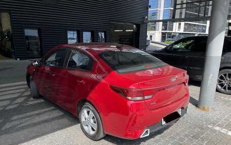 KIA Rio IV, 2021 год, 1 650 000 рублей, 2 фотография