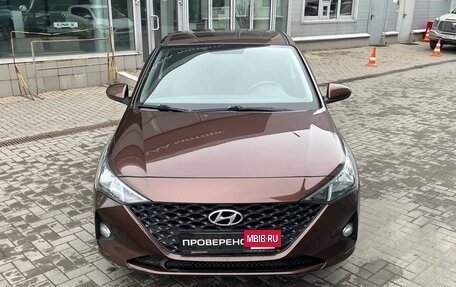 Hyundai Solaris II рестайлинг, 2022 год, 1 600 000 рублей, 2 фотография
