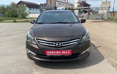 Hyundai Solaris II рестайлинг, 2016 год, 690 000 рублей, 2 фотография