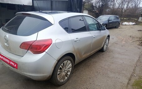 Opel Astra J, 2011 год, 385 000 рублей, 3 фотография