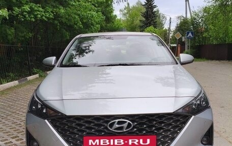 Hyundai Solaris II рестайлинг, 2021 год, 1 650 000 рублей, 3 фотография