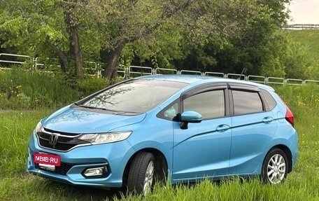 Honda Fit III, 2018 год, 1 200 000 рублей, 3 фотография