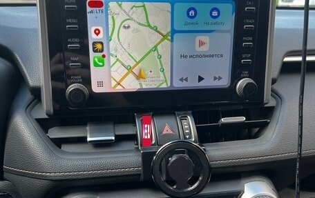 Toyota RAV4, 2020 год, 3 800 000 рублей, 3 фотография