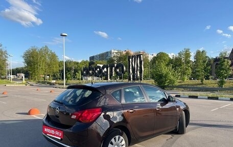 Opel Astra J, 2014 год, 1 100 000 рублей, 3 фотография