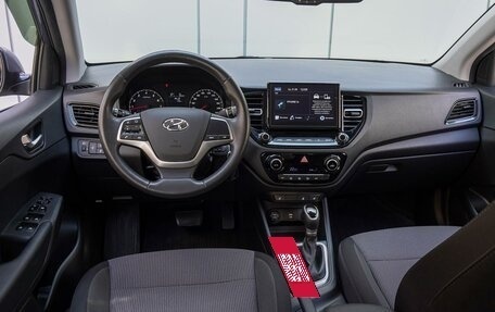 Hyundai Solaris II рестайлинг, 2020 год, 1 600 000 рублей, 6 фотография