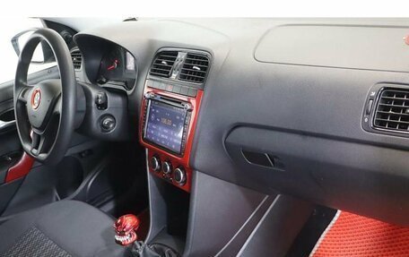 Volkswagen Polo VI (EU Market), 2016 год, 920 000 рублей, 5 фотография