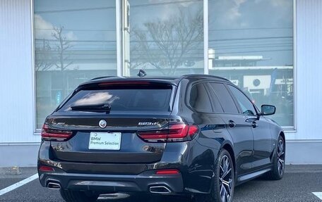 BMW 5 серия, 2022 год, 3 980 000 рублей, 6 фотография