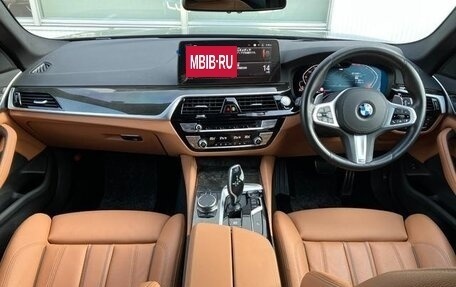 BMW 5 серия, 2022 год, 3 980 000 рублей, 9 фотография