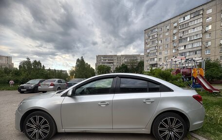 Chevrolet Cruze II, 2014 год, 800 000 рублей, 3 фотография