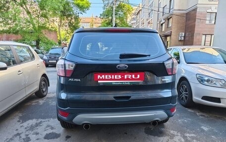 Ford Kuga III, 2017 год, 1 780 000 рублей, 4 фотография