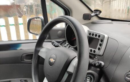 Chevrolet Spark III, 2011 год, 650 000 рублей, 6 фотография