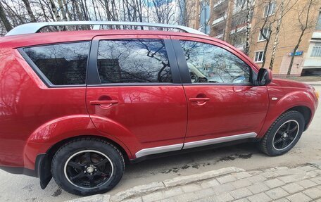 Mitsubishi Outlander III рестайлинг 3, 2007 год, 850 000 рублей, 7 фотография