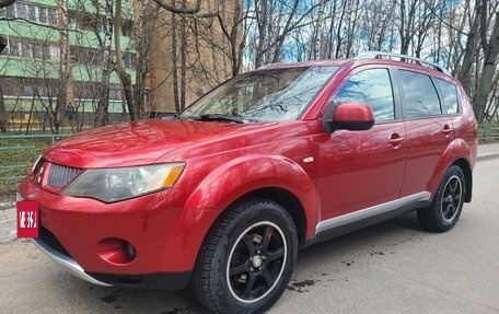 Mitsubishi Outlander III рестайлинг 3, 2007 год, 850 000 рублей, 8 фотография