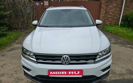 Volkswagen Tiguan II, 2017 год, 1 900 000 рублей, 6 фотография