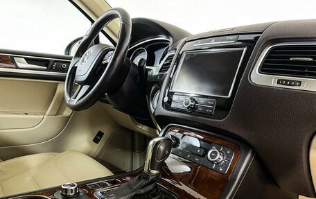 Volkswagen Touareg III, 2012 год, 1 997 000 рублей, 9 фотография