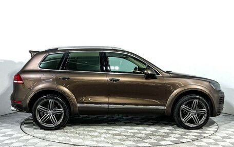 Volkswagen Touareg III, 2012 год, 1 997 000 рублей, 4 фотография