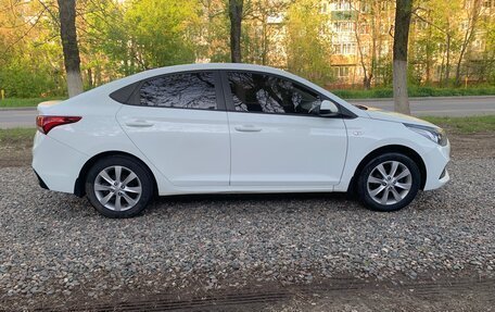 Hyundai Solaris II рестайлинг, 2017 год, 1 070 000 рублей, 3 фотография