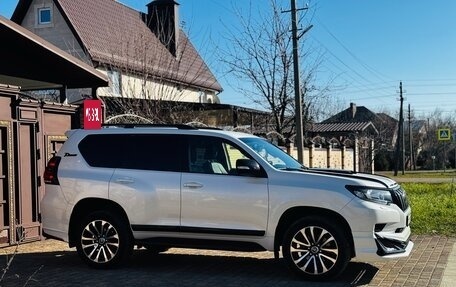 Toyota Land Cruiser Prado 150 рестайлинг 2, 2018 год, 5 555 555 рублей, 2 фотография