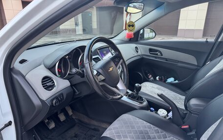 Chevrolet Cruze II, 2012 год, 920 000 рублей, 24 фотография