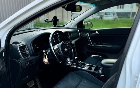 KIA Sportage IV рестайлинг, 2017 год, 2 200 000 рублей, 6 фотография