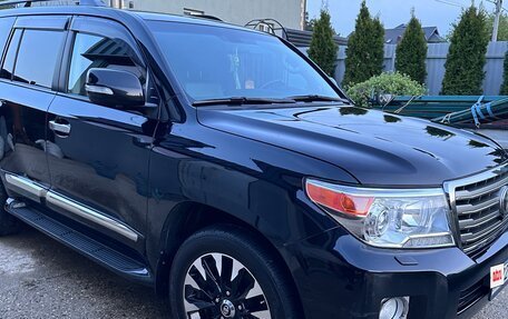 Toyota Land Cruiser 200, 2015 год, 3 800 000 рублей, 2 фотография