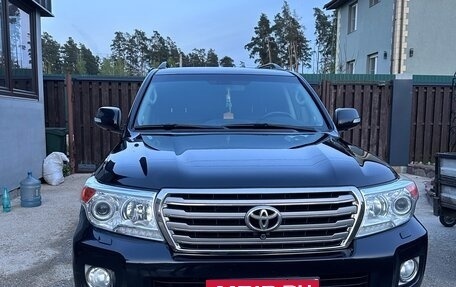 Toyota Land Cruiser 200, 2015 год, 3 800 000 рублей, 3 фотография